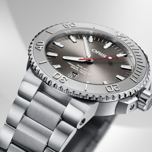 Oris deals aquis grey